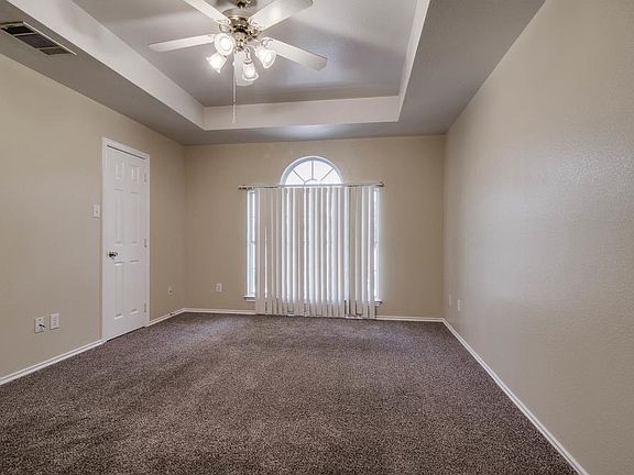 4th image of 301 Alpine Dr