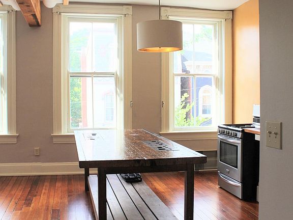 3rd image of 541 E 13th St APT 3