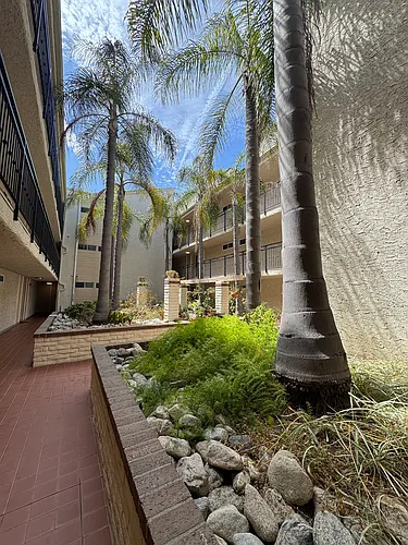 1885 Veteran Ave #103 Photo 1