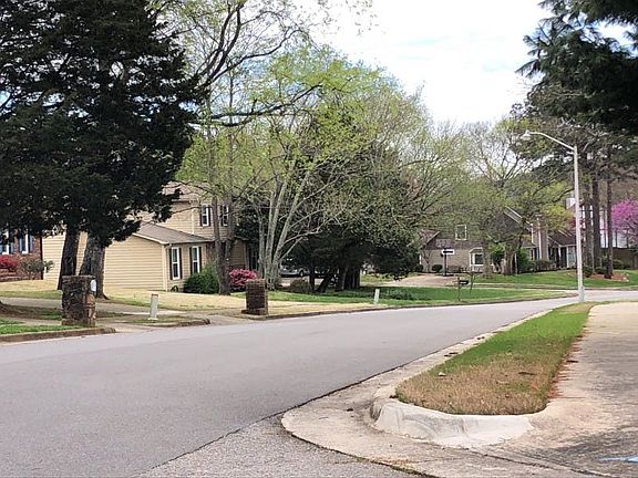 5th image of 13027 Camelot Dr SE