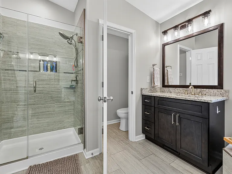 121 Polo Way — Photo 35