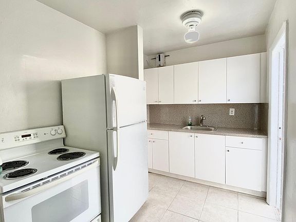 4th image of 330 NE 70th St #3