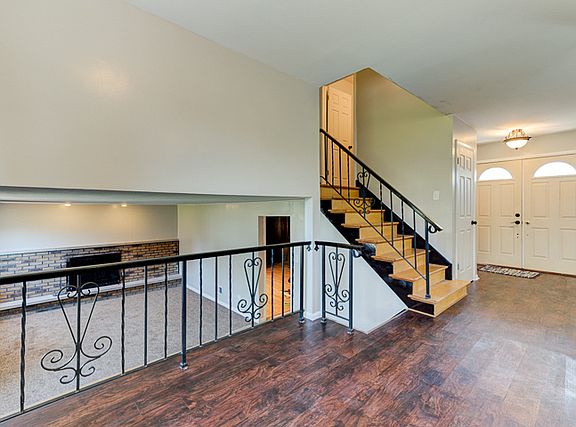 4th image of 16466 Kenwood Ave