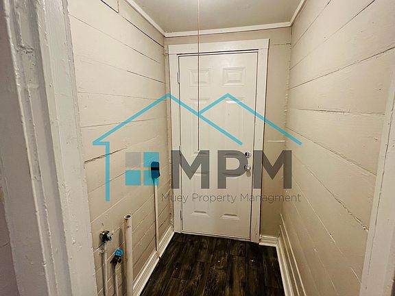 3rd image of 102 S 2nd St #B
