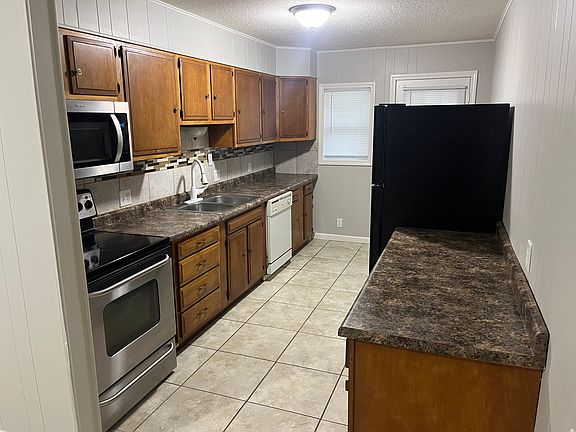3rd image of 303 S 10th St #303