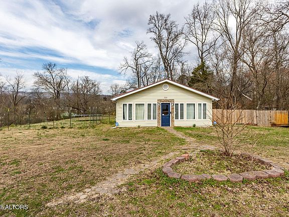 5th image of 225 Capps Ln
