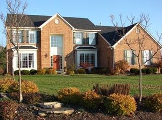 1221 Obannon Creek Ln, Loveland, OH 45140