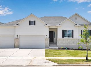 3194 E Canyon Meadows Dr, Spanish Fork, UT 84660