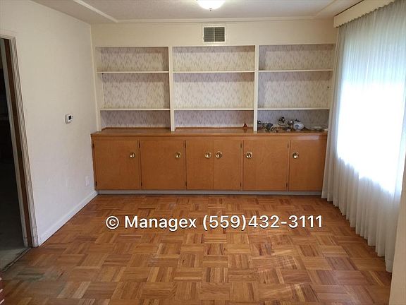 4th image of 1819 S Country Club Ln