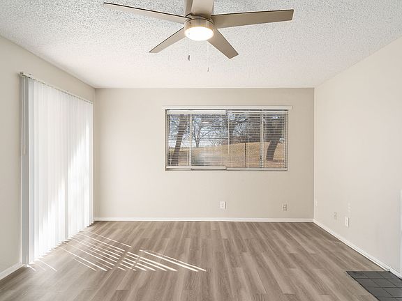 2nd image of 807 The Heights Dr #205B