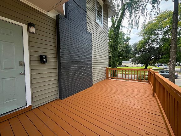 4th image of 441 W 28th St #A