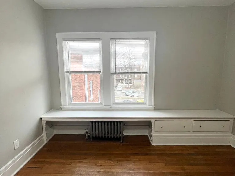 2704 Mayfield Road — Photo 7
