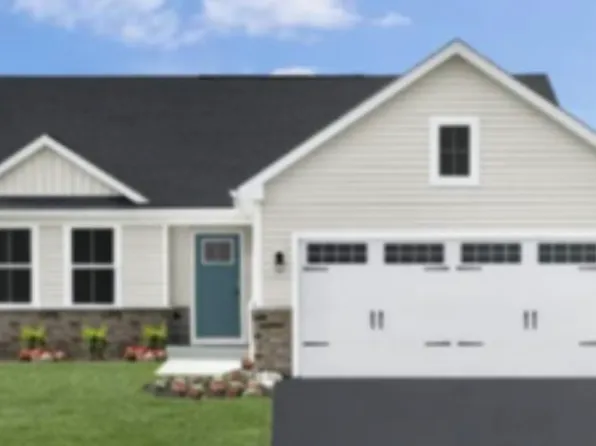 2748 Stonebridge Dr, Lebanon, IN 46052