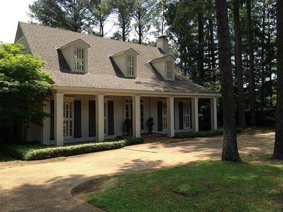 1st image of 2605 Saratoga Ln