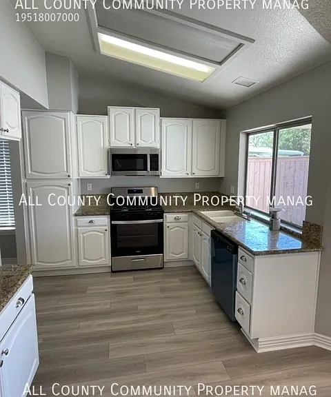 31176 Lahontan St — Photo 6