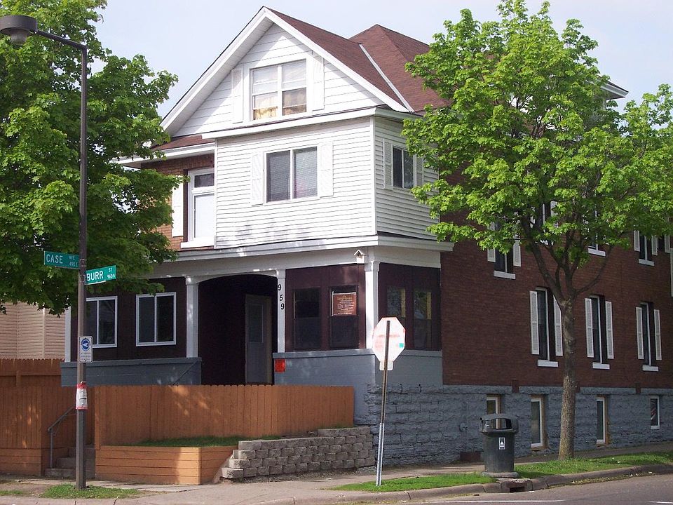 1st image of 959 Burr St APT 1