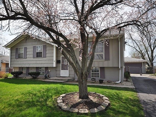 1st image of 33 E Tulip Dr