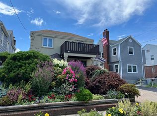 151 Beach 137 St #137, Rockaway Park, NY 11694