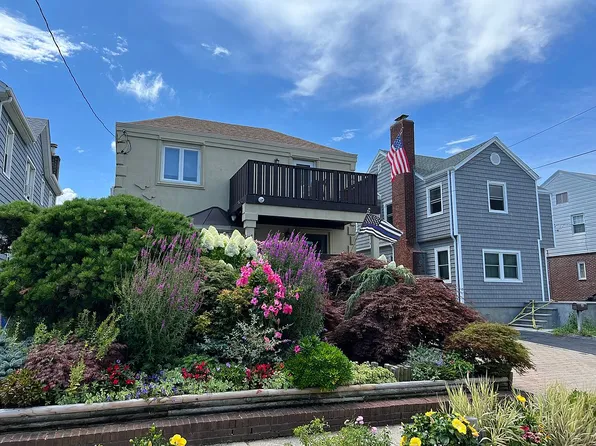 151 Beach 137th St, Far Rockaway, NY 11694