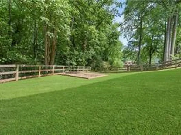 334 Justin Dr, Woodstock, GA 30188