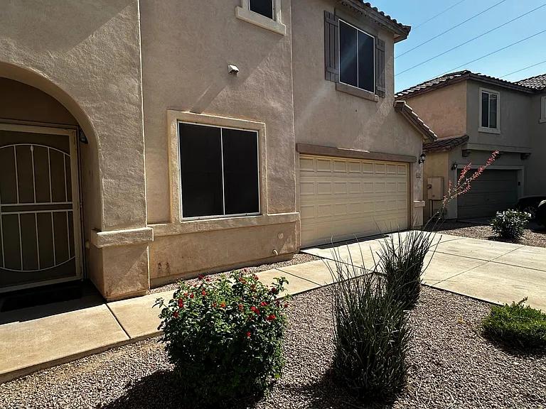 619 E Colt Ct — Photo 5