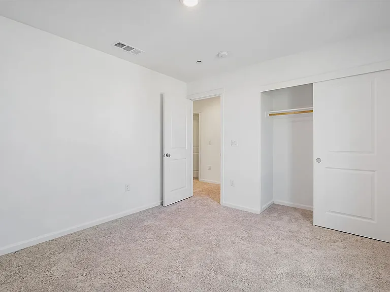 5319 Hames Valley Ln — Photo 40