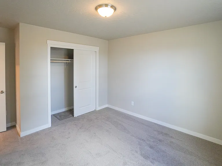 2814 N Cherry Grove Way — Photo 10