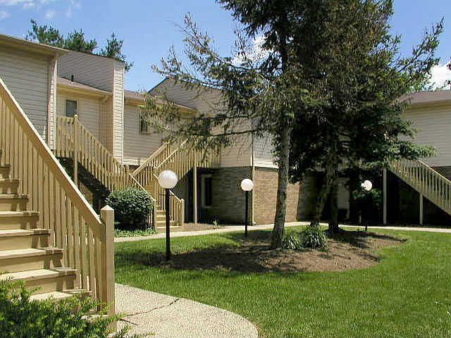 1st image of 2160 Fort Harrods Dr APT 2