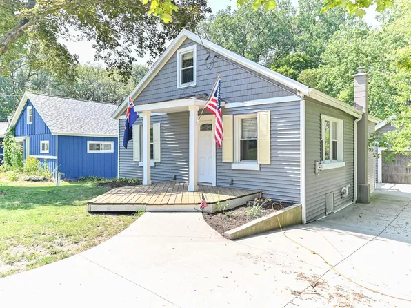 N9199 Deer Path ROAD, East Troy, WI 53120