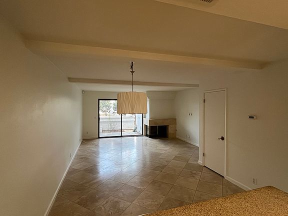 4th image of 520 Via De La Valle Unit G
