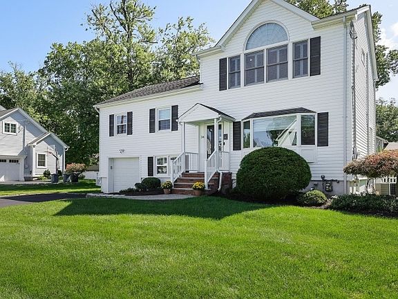 2nd image of 34 Moss Avenue