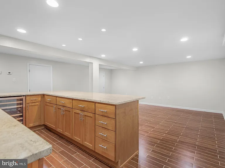 14204 Woodcrest Dr — Photo 20
