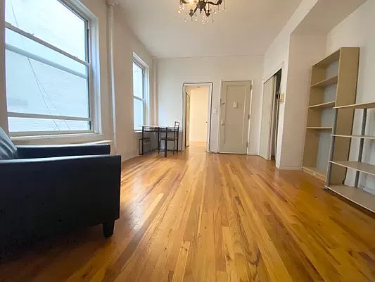 1st image of 2785 Broadway APT 4I