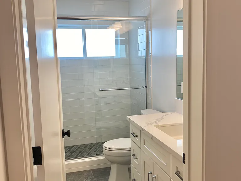 Bathroom2