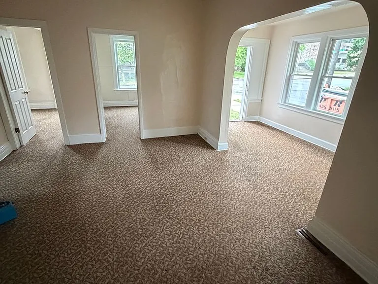 232 Wallace St — Photo 11