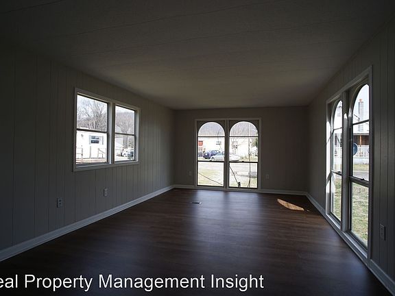 2nd image of 2355 Gardner St Lot 7