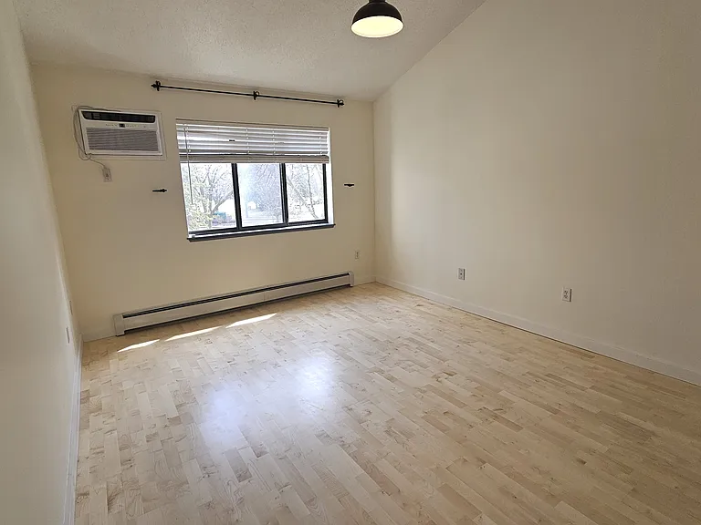 7622 York Ave S #1205 — Photo 8