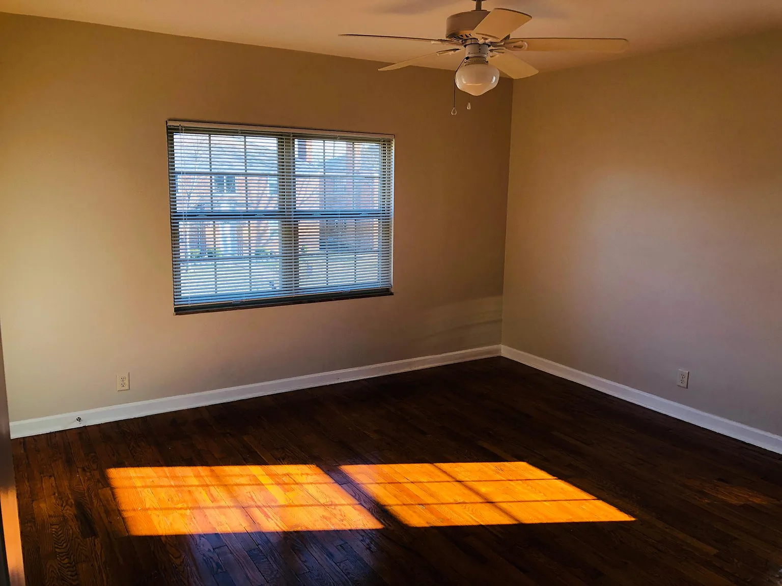 1481 W 7th Ave — Photo 3