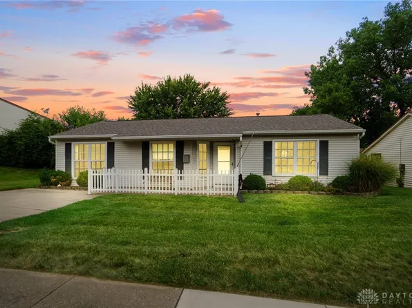 1585 Scottsdale Dr, Dayton, OH 45420