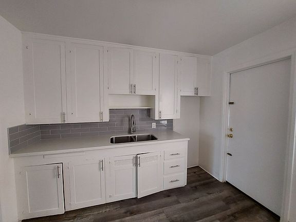 3rd image of 32 Esperanza Ave #108