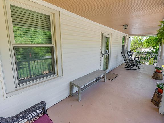 4th image of 270 Rothwood Rd