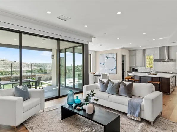 117 Sky Hts, Irvine, CA 92602