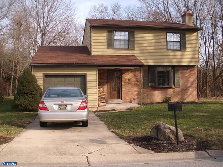 1st image of 18 Smyrna Ave