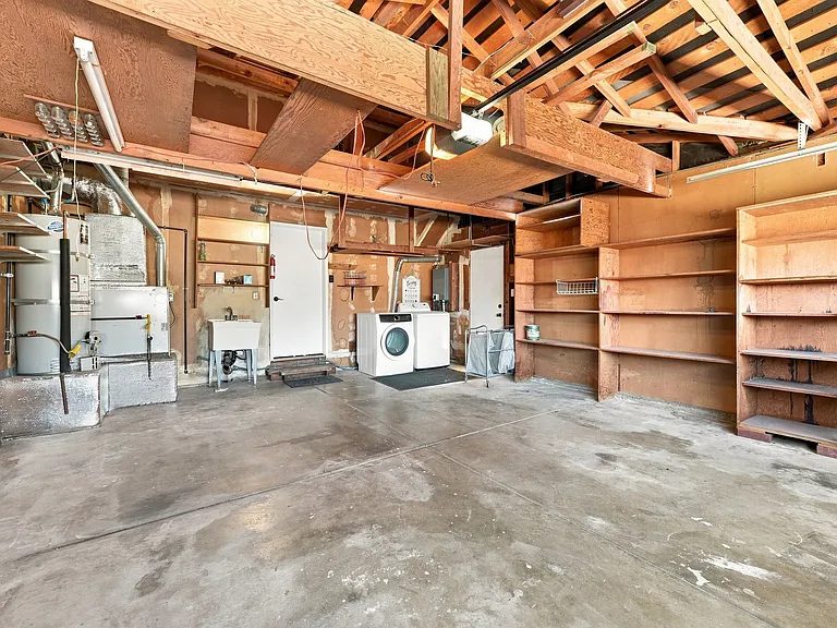 1220 Swordfish St — Photo 46
