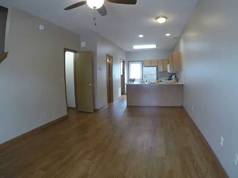Crosspoint Apartments — Photo 37