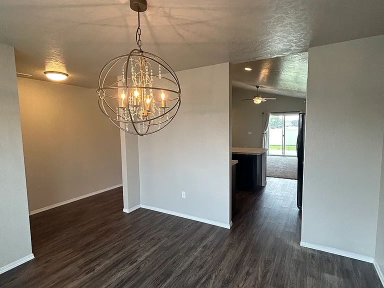 6815 S Birch Creek Ave — Photo 6