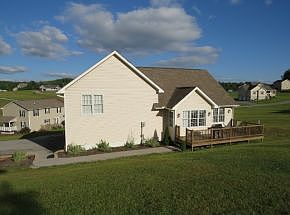 4th image of 6117 Blackberry Ln
