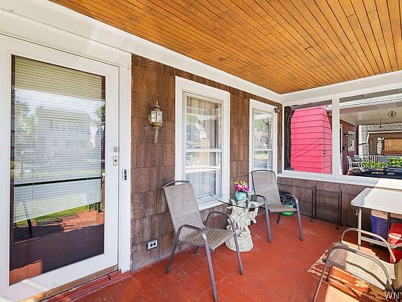 3rd image of 64 Henrietta Ave