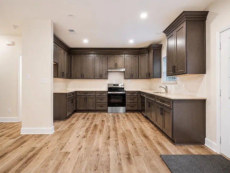 605 Wilcox St #B — Photo 8