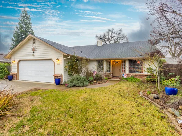 6671 Waterford Dr, Redding, CA 96001